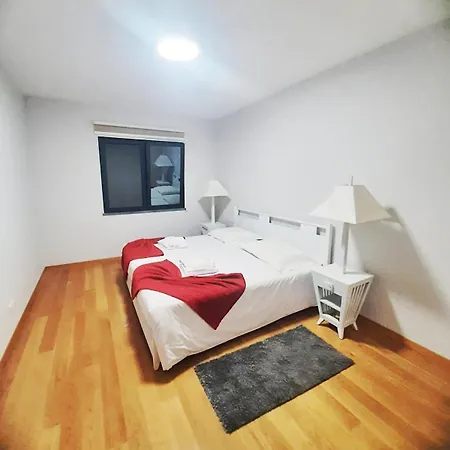 Private Garden And Pool In The Heart Of فونشال